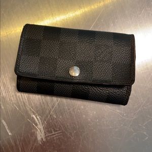 Louis Vuitton 6-ring key holder